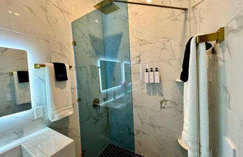 Luxury Downtown Home Near Lake Martin - Foto 18