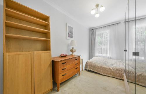 Spacious 2BR Flat with Private South Facing Terrace in West London - Foto 11