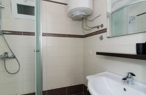 Holiday Home Jasenka Trstenik - Duplex One Bedroom Apartment with Terrace and Side Sea View - Foto 13