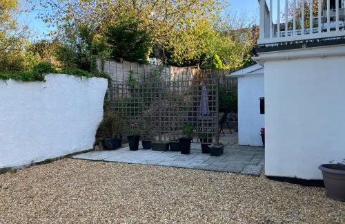 Lovely cottage in Penryn centre with parking - Photo 31