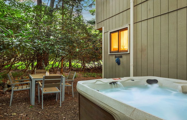 The Four Seasonal by Avantstay Hot Tub Spacious Deck Fire Pit - Foto 3