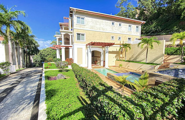 Sea Vue Luxury Vacation Condominiums - Foto 1