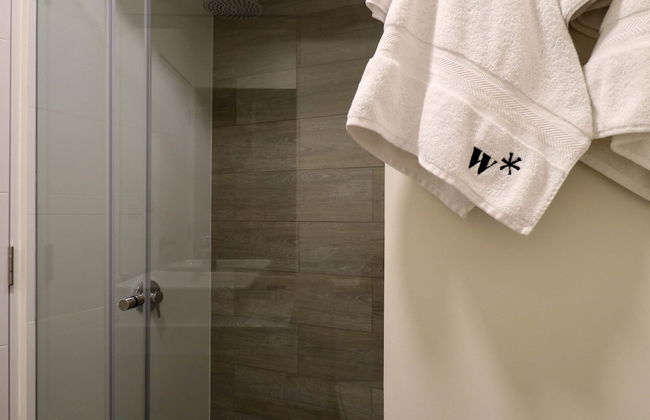 w Spectacular 2BR in the Heart of Miraflores - Photo 16