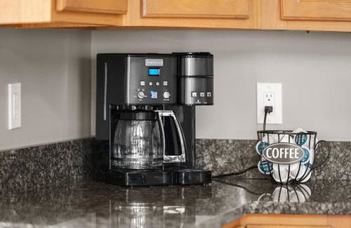 Sauna, Game Room, and Beach Front on Houghton Lake - Foto 68