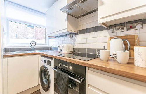 Liverpool city centre house, Free parking - Photo 10