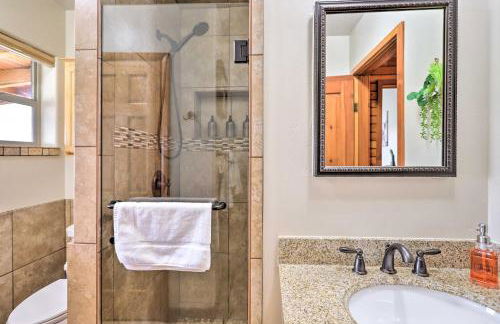 Secluded Cabin with Hot Tub, Game Room and Views! - Foto 21