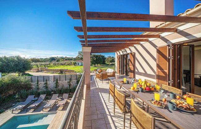 Classic Villa - Photo 18