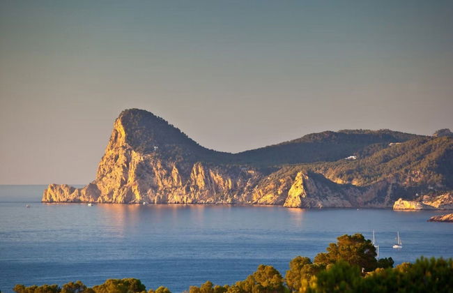 Beautiful Villa in Inviting Space - Foto 39