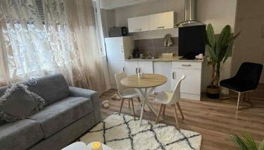 Charmant studio, coeur de la ville - Photo 5