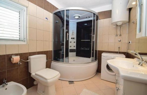 Lovely Home In Unesic With Sauna - Foto 43