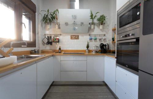 VILLA DE LUJO CLIMATIZADA. PISCINA Y JARDIN PRIVADO - Foto 11