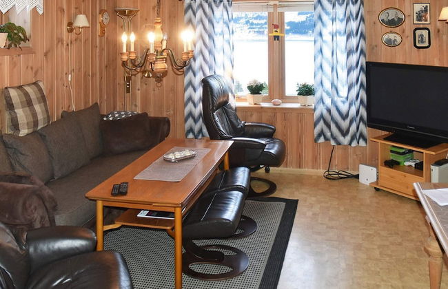 8 Person Holiday Home in Eidsvag - Foto 11
