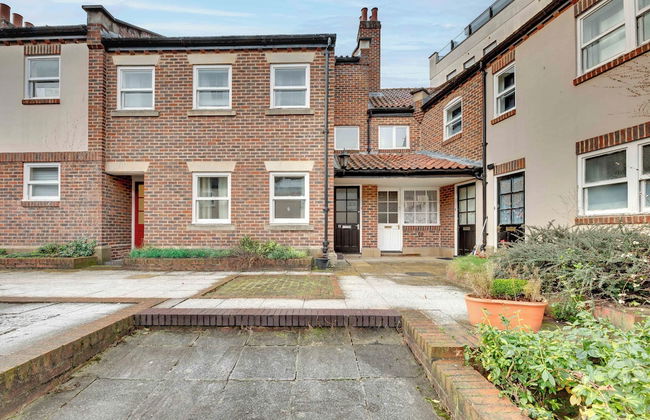 The Hideaway at Monk Street by Week2Week - Photo 1