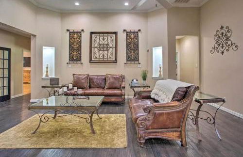 Heated Pool, Pool Table, Hot Tub, Home Theatre, Guest House, Basketball Court, Sleeps-20 - Foto 4