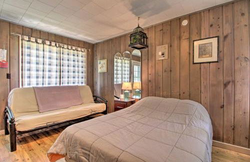 Pet-Friendly Lake Cabin Boat Rentals and Dock! - Photo 4