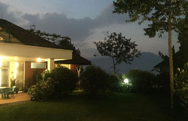 Vila Bunga Merah Gelatik - Photo 57