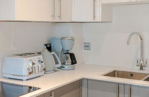 BEST THAMES VIEWS in TOWN! LARGE LUXXE NOMAD DESIGN FAMILY HOMES المساحة والأناقة تلتقي مع الراحة العربية - Foto 22