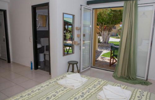 Sandy Beach Villas and Apartments - Photo 36