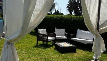 Casa con piscina e vista mare dal giardino - Foto 3