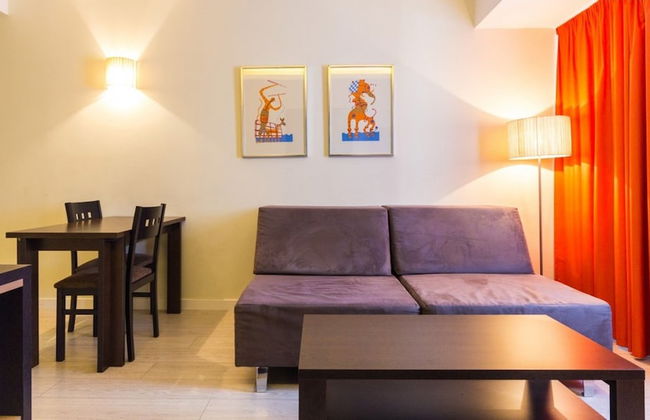 Apartamentos Recoletos - Photo 12