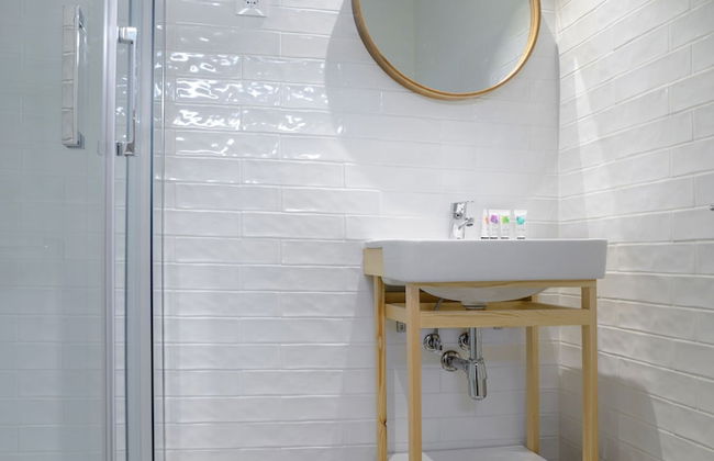 NQN Aparts & Suites Madrid - Foto 47