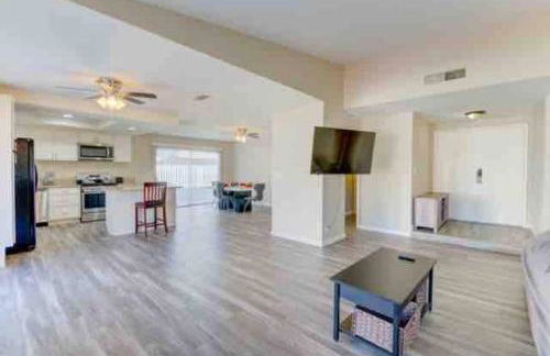 Special Sale King Bed EV Charger Rain Shower - Foto 39