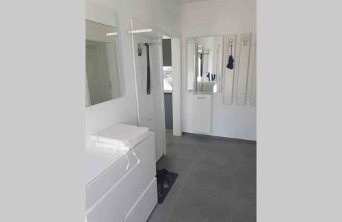 Ruhige Wohnung mit Terrasse - Foto 13