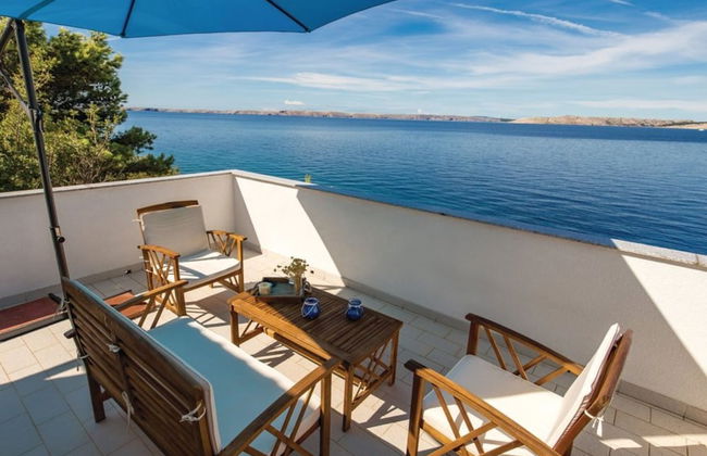 Sunny Beachfront Jablanac Apartments - Foto 15