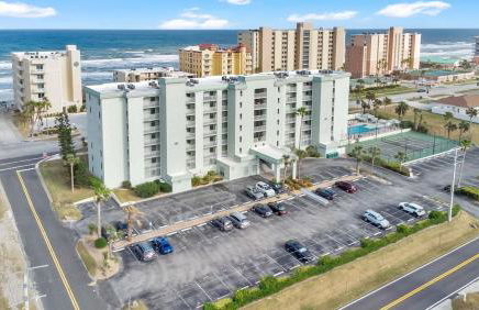 Relaxing Ocean Condo Steps from the Beach - Foto 7