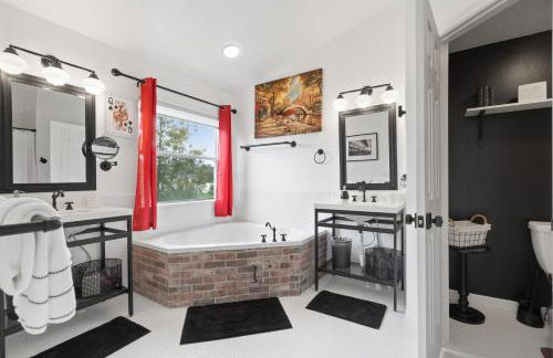 Spacious Townhome - Foto 21