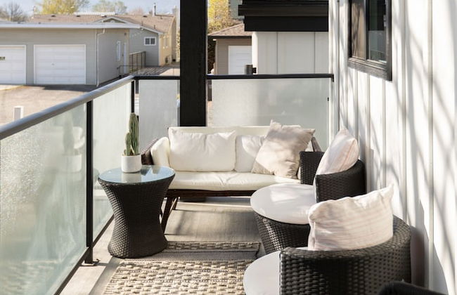 DT 3-lvl Townhouse w Rooftop Patio - Photo 31