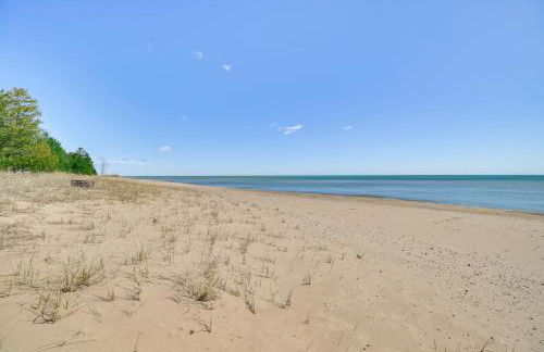 Private Beach Waterfront Home on Lake Huron! - Foto 27