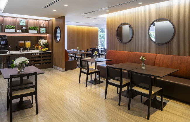 Fraser Suites Singapore - Photo 45