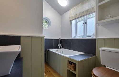 The Old Post Office Private Parking & Garden - Foto 13