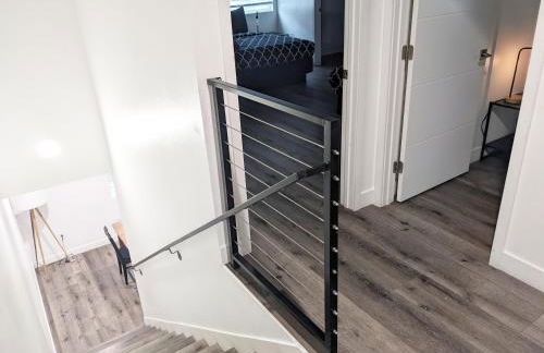 Modern 3BR Home in Mid-City - Photo 42