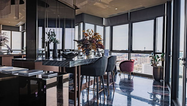 Coin salon dans le hall