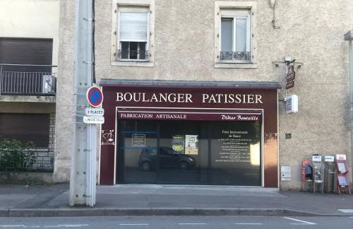 TOUL Appartement Entier avec PARKING Privé au Calme Cosy à Étage avec Balcon - Foto 11