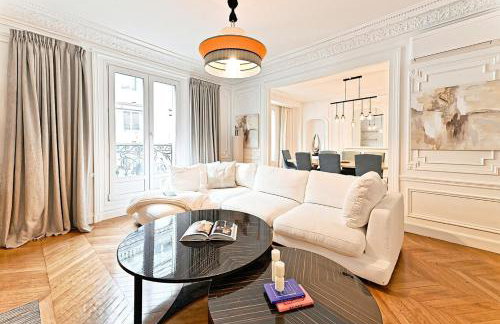 Spacious and Bright Apartment - Foto 1