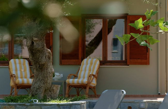 Newly renovated Garden Flat - Photo 33