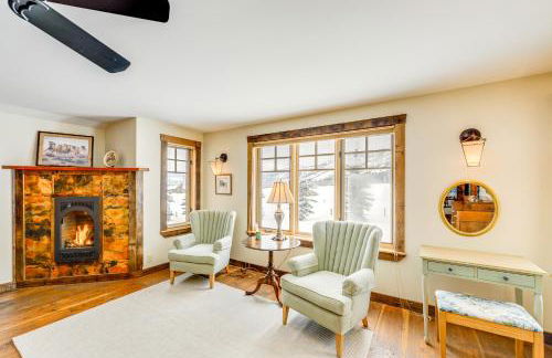 The Barn at Dancing Deer Ranch in Bedford - Photo 14