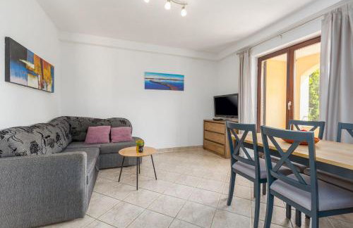 Hundefreundliches Apartment mit Pool, Kinderspielplatz, Outdoor-Kueche, Grill - Photo 9