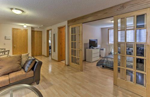 Eagan Home with Porch - 5 Mi to Mall of America! - Foto 23