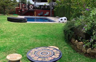 VILLA NABRISA MARBELLA, 5 BEDROOM, PRIVATE POOL, GARDEN, BBQ - Foto 16