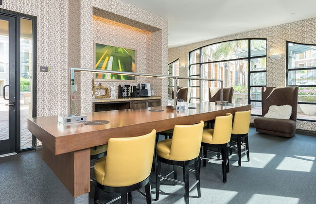 Global Luxury Suites Baypointe Station - Foto 46