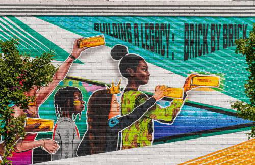 Stay Portland - The Tiny Oasis Steps to Local Coffee & Restaurants - Photo 59