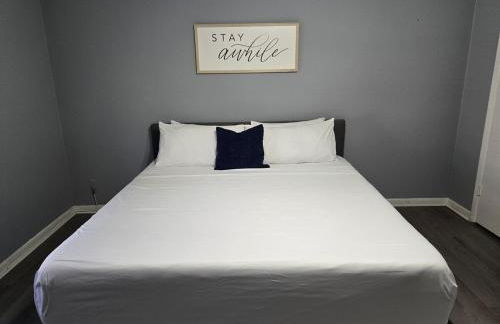 2 King Beds Near Airport - The Silver Hideaway - Foto 16