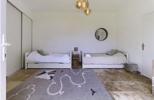 Superbe villa spacieuse, piscine chauffée, padel - Foto 27