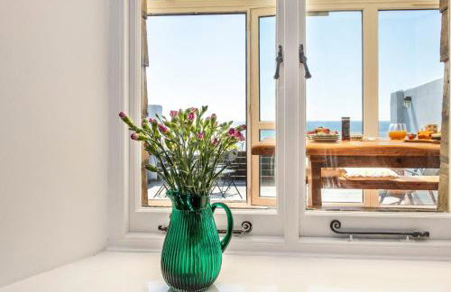 Drake Cottage with Hot tub - Photo 10