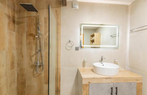 Socrates Terraced House - Foto 24