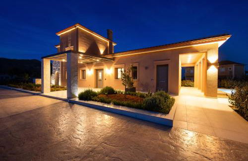 Reveli Suites - Photo 20